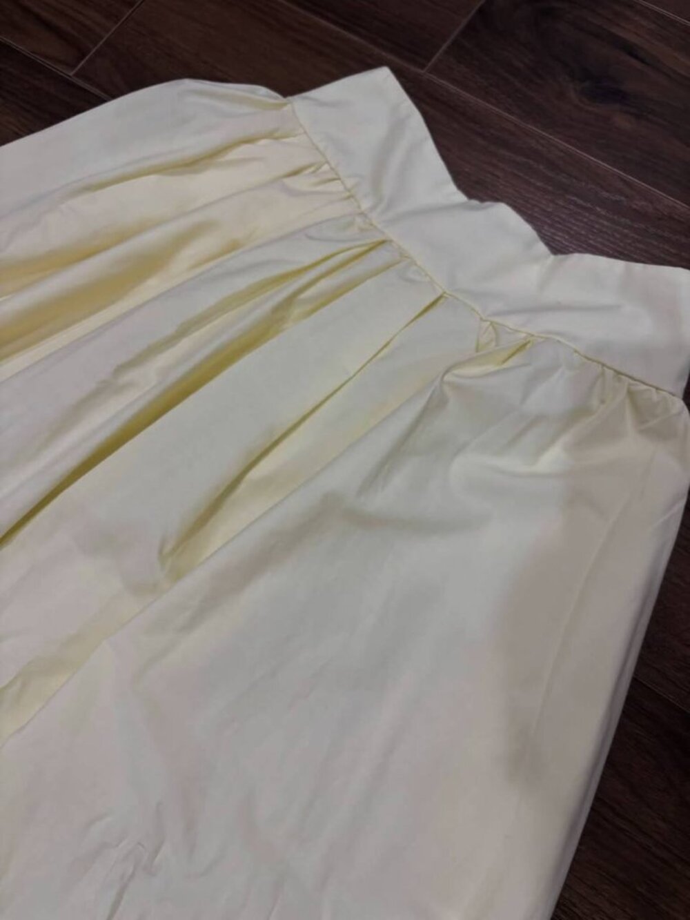 Light Yellow Maxi Skirt - Picture 2 of 3